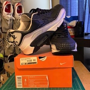 nike X foot patrol airmax 90